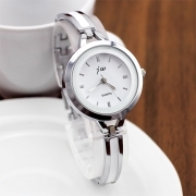 Fashion Alloy Watch Band Round Dial Quartz Watches