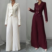 Women's Two-piece Suit Set Consist of Double-breasted Crop Blazer and Pleated Wide-leg Pants