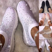 Fashion Flat Heel Round Toe Rhinestone Spliced Shoes