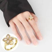 Fresh Style Rhinestone Inlaid Rotatable Four Leaf Clover Ring