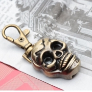 Unisex Alloy Analog Quartz Keychain Watch with Skull Heads 