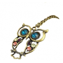 Retro Chic Rhinestones Cutout Owl Necklace