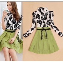 Elegant Contrast Color Mock Two Pieces Half Sleeve Pleated Floral Print Dress 