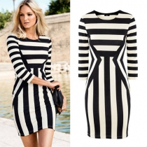 Fashion Stripes 3/4 Sleeve Round Neck Slim Fit Dress