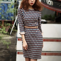 OL Style 3D Grid Pattern 3/4 Sleeve Slim Fit Dress