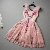 Fashion 3D Applique Sleeveless Lace Dress