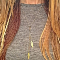 Fashion Gold-tone Leaf Pendant Necklace