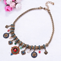 Vintage Style Alloy Pendant Exaggerated Necklace
