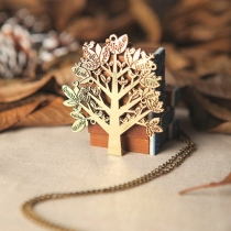 Retro Style Engraved Christmas Tree Pendant Necklace