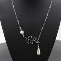 Fashion Leaves Water-drop Shaped Pearl Pendant Necklace