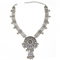 Retro Style Hollow Out Diamond Inserted Pendant Necklace