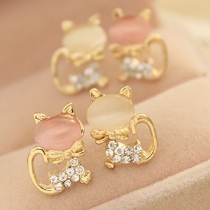 Fashion Style Rhinestone Kitty-Shaped Stud Earrings