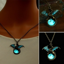 Fashion Retro Glowing Dragons Shaped Pendant Necklace