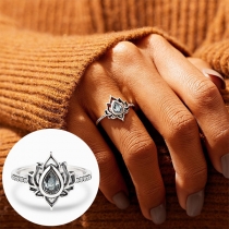 Fashion Silver-tone Rhinestone Inlaid Lotus Shape Alloy Ring