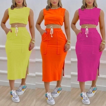 Sexy Solid Color Two-piece Set consist of Crop Top and Pencil Skirt