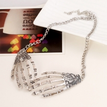 Punk Style Skull Claw Pendant Halloween Necklace for Cosplay