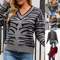 Fashion Contrast Color V-neck Long Sleeve Knitted Sweater