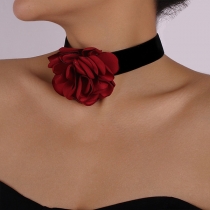 Vintage 3D Rose Necklace
