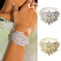 Fashion Bling-bling Floral Shape Rhinestone Bracelet