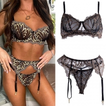 Sexy Feather Embroidery Three-piece Lingerie Set with Underwire