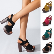 Street Fashion Open-toe Cut Out Buckle Blocked Heeled Sandals