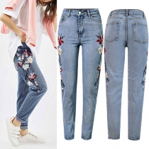 Street Fashion Floral Embroidery Mid-rise Denim Jeans