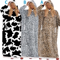 Fashion Printed Long Sleeve Hooded Front-pocket Faux Lamb Wool TV Blanket