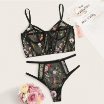 Sexy Floral Embroidery Lace Two-piece Lingerie Set