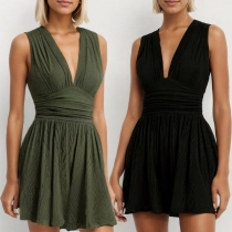 Fashion V-neck Sleeveless High-rise Texture Romper