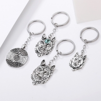 Vintage Wolf Pendant Tree of Life Keychain