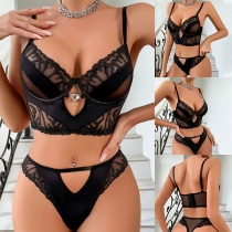Fashion Embroidery Gauge Splice Hollow Out Two-piece Lingerie Set