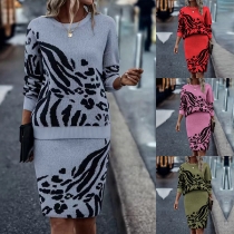 Fashion Printed Knitted Two-piece Set Consist of Sweater and Skirts
