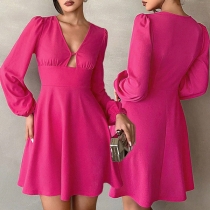 Fashion Front Cutout V-neck Long Sleeve A-lined Dress
