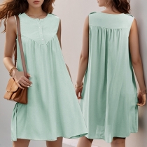 Fashion Button Crew Neck Sleeveless Mini Dress