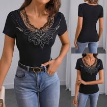 Classic Solid Color Short-Sleeve T-Shirt with Fashionable Embroidery Details