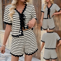 Fashion Stripe Printed Wave Hemline Two-piece Set Consist of Shirt and Shorts