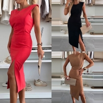 Elegant Sleeveless Dress with Stylish Side Slit