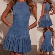 Fashion Crew Neck Sleeveless Back Cutout Self-tie Bowknot Pleated Hemline Old-washed Denim Dress