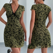 Fresh Style Floral Printed V-neck Short Sleeve Mini Dress