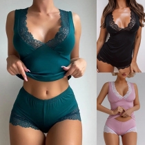 Comfy Lace Spliced Two-piece Nightwear Set Consist of Sleeveless Shirt and Shorts
