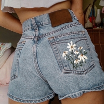 Vintage Floral Embroidery High-rise Denim Shorts