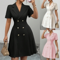 Short-Sleeved Solid Color Dress with Waist Definition and Double-Breasted Design