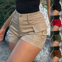 Fashion Solid Color Elastic Waist Side Patch Pockets Shorts