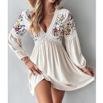 Fashion Floral Embroidery Lace Spliced V-neck Long Sleeve Mini Dress