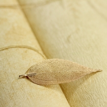 Fashion Gold-tone Leaf-shaped Pendant Necklace