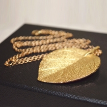 Retro Style Gold Leaf Pendant Sweater Necklace