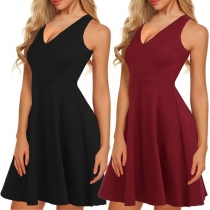 Elegant Solid Color Sleeveless V-neck High-waist A-line Dress