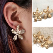 Fashion Gold-tone Flower Shaped Stud Earrings