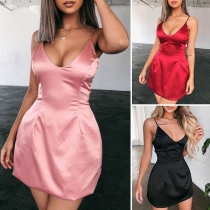 Sexy Backless Deep V-neck Solid Color Sling Dress