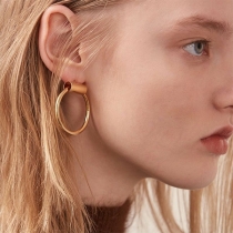 Fashion Circle-shaped Stud Earrings